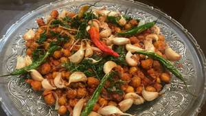 Chana Garlic Fries