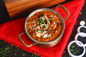 Achari Soya Chaap Gravy