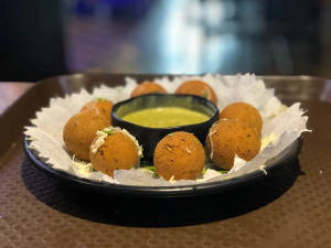 Cheese Balls [6 Pieces]