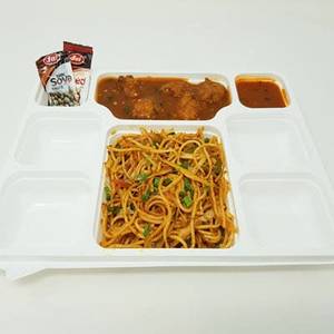 Veg Manchurian Gravy + Hakka Noodles Combo