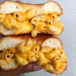 Mac And Cheese Bagel