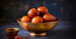 Gulab Jamun (4 Pcs)