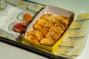 Chicken Fried Momos ( 8 pcs)