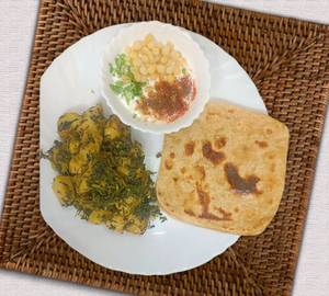 Seasonal Veg Rayta Or Plain Pratha....