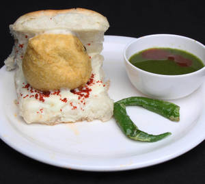 Double Butter Vadapav 