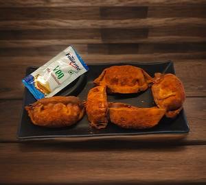 Paneer Fried Momos (5 Pieces)