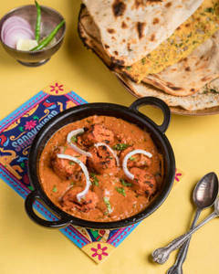 Chaap Tikka Masala With Naan