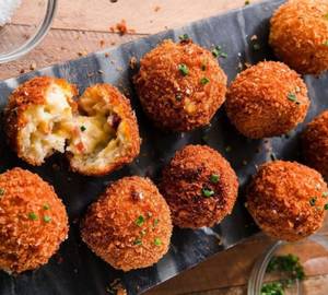 Potato Garlic Balls Dabba