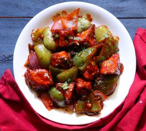 Chilli Paneer (6pcs)