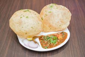 Chola Bhatura