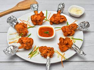 Fried Chicken Drumsticks With Hot Garlic Sauce