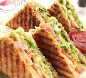 Signature Club Sandwich
