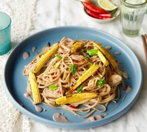 Wok Fried Noodle With Baby Corn Spinach And Ginger Chilli Sauce