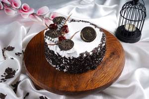 Black Forest Cake [Eggless]