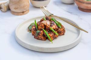 Hakka Dry Chilli Paneer [10 Pcs]