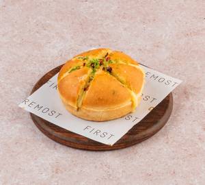 Korean Cream Cheese Garlic Bread Roll