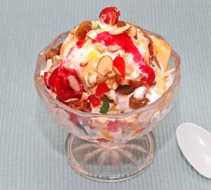 Fruit Salad With Ice Cream