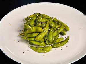 Steamed Edamame With Truffle
