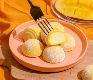 Mango Mochi [1 mochi] [26g] [vegan]