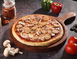 Chicken Sausages & Mushrooms Pizza