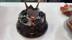 Chocolate Blackforest Cake Eggless