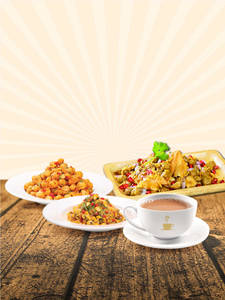 Masala Chai + Samosa Chaat + Corn Chaat + Makhana Chaat