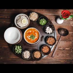 Veg Khow Suey Platter (Serves 2)