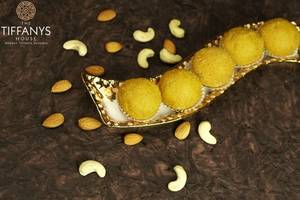 Besan Laddu