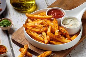 Cajun Spiced Fries with Dips