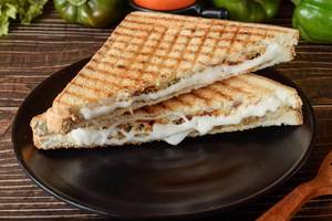 Cheese Brust Sandwich