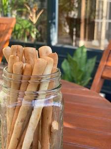 Breadsticks Thyme And Chili Flakes