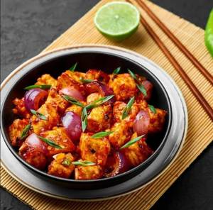 Schezwan Paneer (8 Pcs)