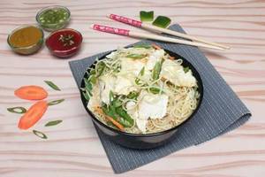 Egg Hakka Noodles