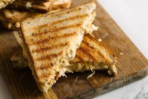Chicken cheese grilled sandwich (Large 2 Pcs) 