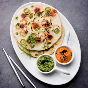 Onion Tomato Uttapam