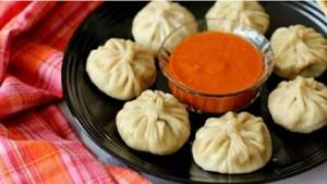 Veg Schezwan Steamed Momos