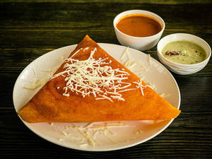 Sada Dosa With Cheese