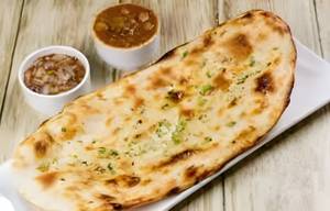 Rajma with Aloo Paneer Mix Kulcha
