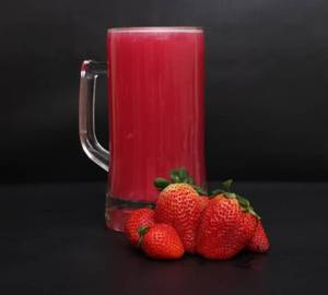 Strawberry Milkshake (750Ml)