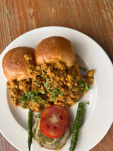 Chicken Kheema Pav