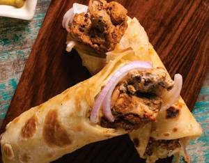 Chicken Barbeque Cheesy Roll