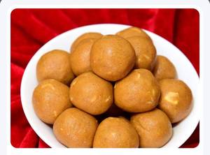 Desi Ghee Besan Dry Fruit Ladoo