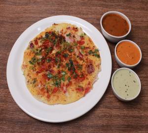 Butter Onion Uttapam