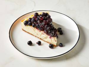 Blueberry Cheese Cake Slice