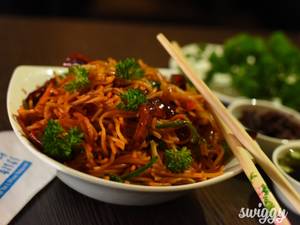 Veg Schezwan Noodles