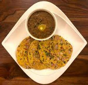 2 missi roti with dal makhani