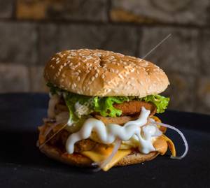 Veg Chipotle Cheese Lava Burger
