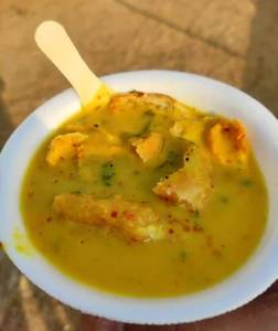 Pyaaz Kachori with Kadhi