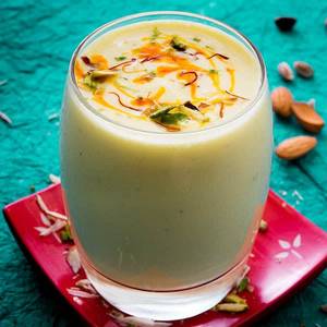 Falahari Makhania Lassi (1 Glass)