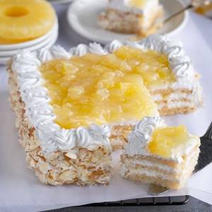 Fresh Cream Pineapple Cake (500gms)